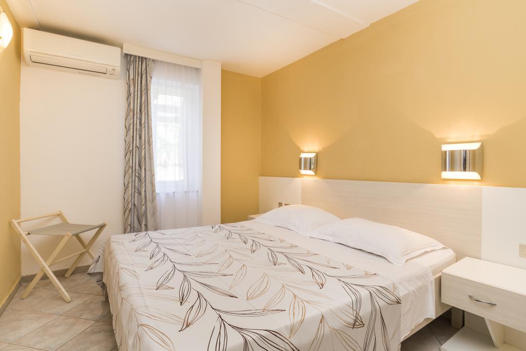 Apartments Amfora Plava Laguna Umag Bilik gambar